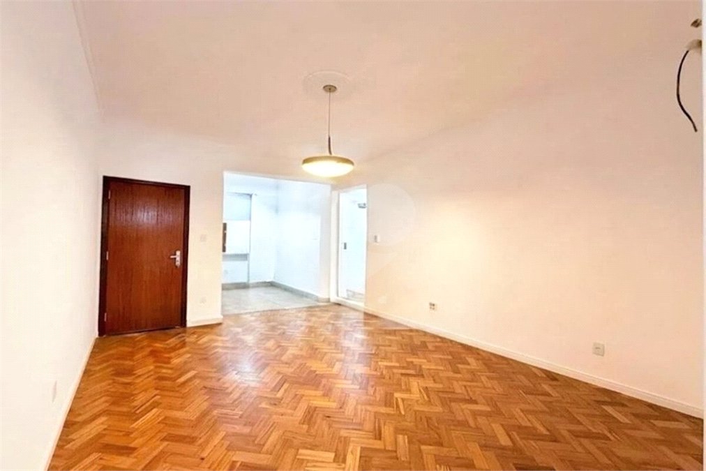 Apartamento à venda com 3 quartos, sendo 1 suíte,  em Copacabana, Rio de Janeiro, RJ