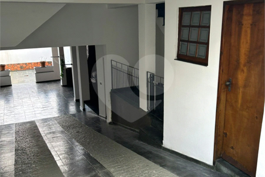 Sobrado à venda com 3 quartos, sendo 1 suíte, em Vila Nivi, São Paulo, SP