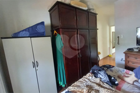 Sobrado à venda com 3 quartos em Jardim Regina, São Paulo, SP