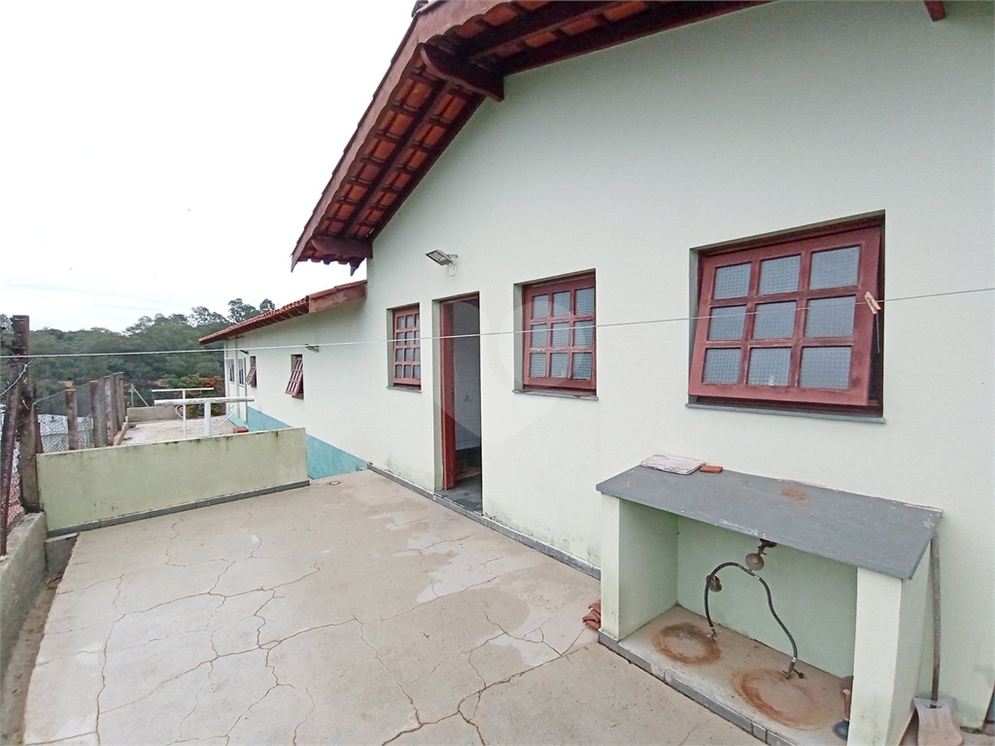 Casa à venda com 4 suítes no condomínio Estância Marambaia, Vinhedo - SP