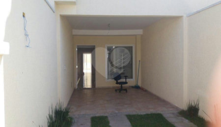 Sobrado à venda com 3 suítes em Vila Romero, São Paulo, SP