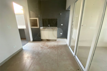 Casa à venda com 3 quartos, sendo 1 suíte, em Ipê, Três Lagoas, MS