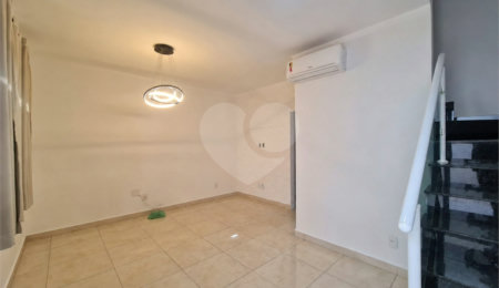 Casa à venda com 3 quartos, sendo 1 suíte,  no condomínio Ponta de Leste, São Paulo - SP