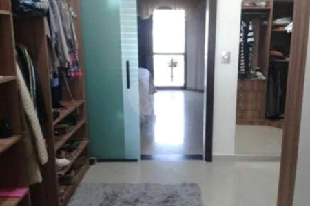 Casa à venda com 4 quartos, sendo 1 suíte, em Wanel Ville, Sorocaba, SP