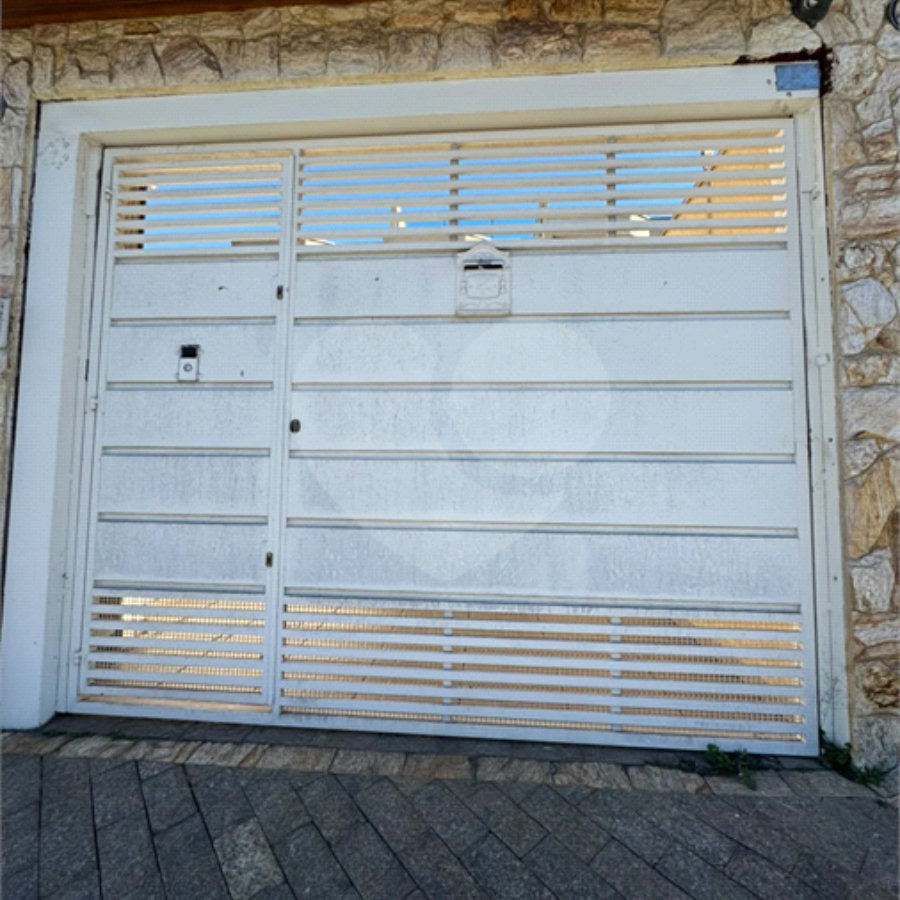 Sobrado à venda com 3 quartos, sendo 1 suíte, em Jardim Popular, São Paulo, SP
