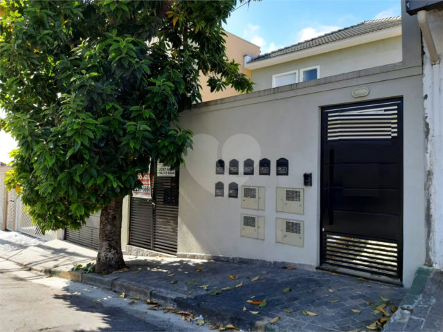 Casa para alugar com 3 quartos, sendo 1 suíte,  no condomínio Villagio DI Maria, São Paulo - SP