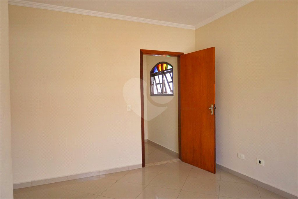 Sobrado à venda com 3 suítes em Vila Marari, São Paulo, SP
