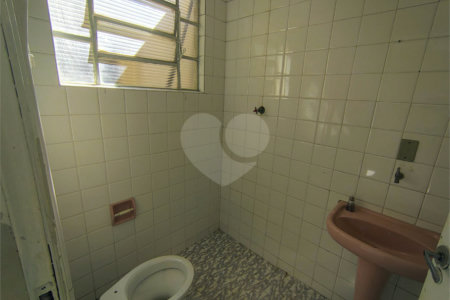 Casa à venda com 3 quartos, sendo 1 suíte, em Vila Vianelo, Jundiaí, SP
