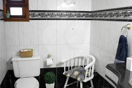 Casa à venda com 3 quartos, sendo 1 suíte, em Vila Gustavo, São Paulo, SP