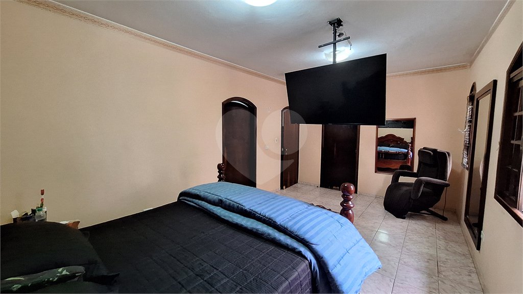 Sobrado à venda com 4 quartos, sendo 1 suíte, em Tremembé, São Paulo, SP