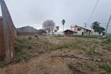 Terreno à venda no Centro, Três Lagoas, MS
