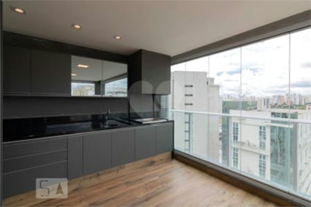 Apartamento à venda com 3 quartos, sendo 1 suíte, em Indianópolis, São Paulo, SP