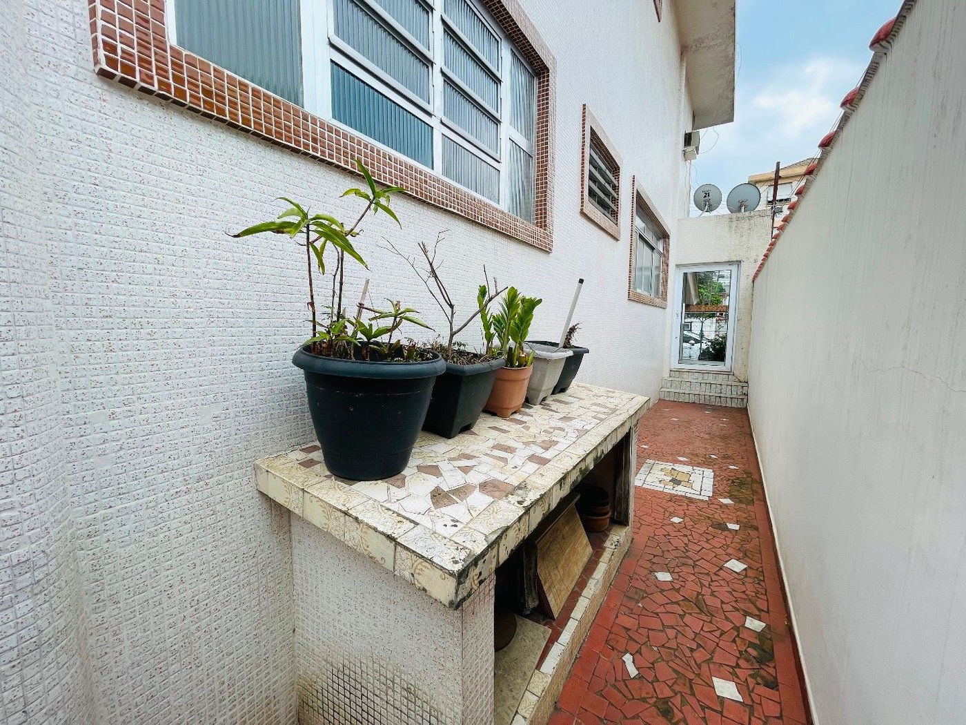 Sobrado para alugar por R$ 9.000,00/mês - Aparecida - Santos/SP