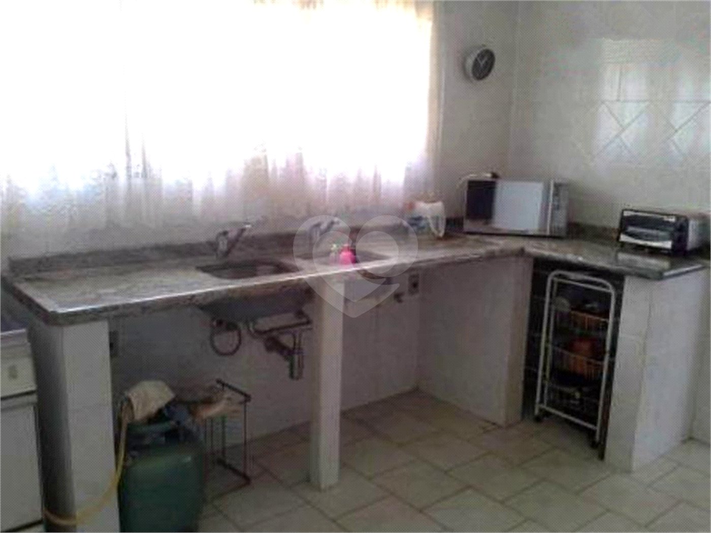 Casa à venda com 5 quartos, sendo 1 suíte,  no condomínio Chacaras do Lago, Vinhedo - SP