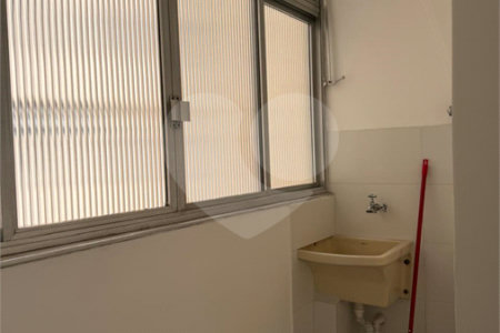 Apartamento à venda com 2 quartos, sendo 1 suíte, em Pinheiros, São Paulo, SP