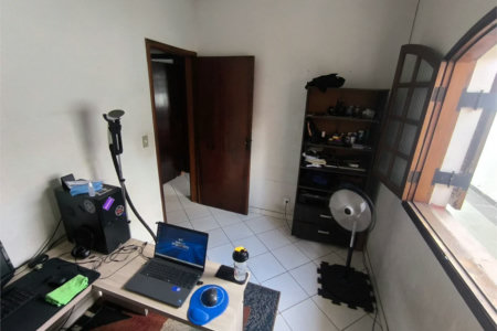 Casa à venda com 5 quartos, sendo 2 suítes, em Jardim Umarizal, São Paulo, SP