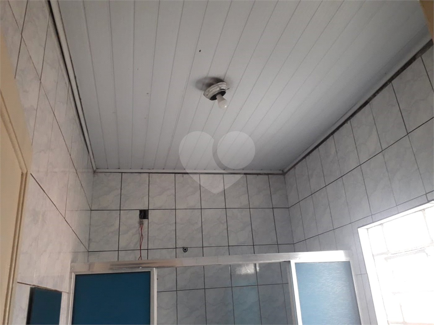 Casa Térrea à venda com 4 quartos, sendo 1 suíte, em Vila Constança, São Paulo, SP