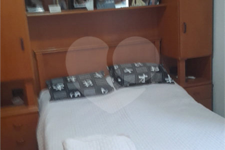 Apartamento à venda com 3 quartos, sendo 1 suíte, em Vila Mariana, São Paulo, SP