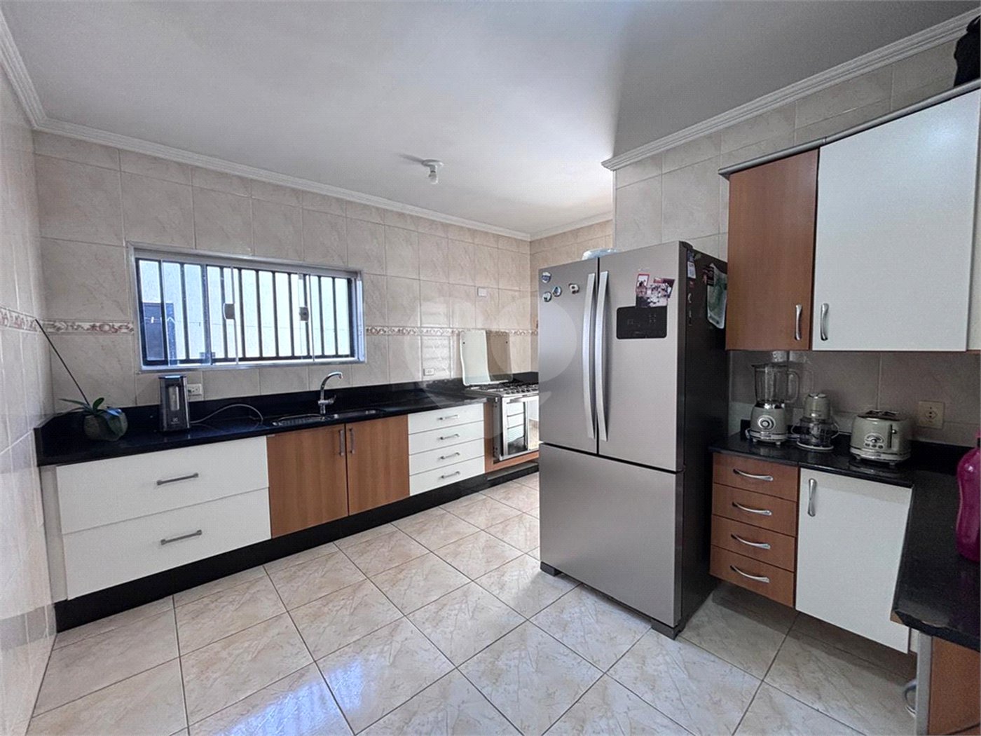 Casa à venda com 3 quartos, sendo 1 suíte, em Parque Três Meninos, Sorocaba, SP