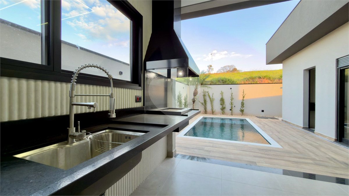 Casa térrea 3 dormitórios (3 suítes), espaço gourmet, piscina, 2 vagas garagem, condomínio fechado com ampla área lazer