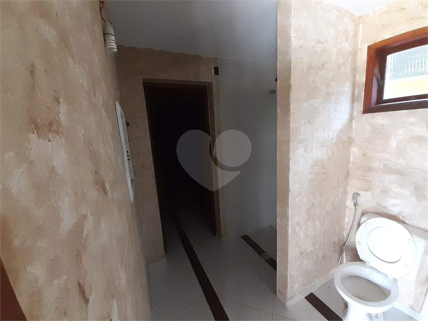 Casa Térrea à venda com 4 quartos, sendo 2 suítes, em Serra da Cantareira, Mairiporã, SP