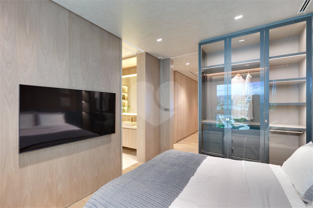 Cobertura à venda com 4 suítes em Moema, São Paulo, SP