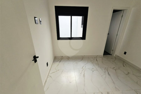 Sobrado à venda com 3 quartos, sendo 2 suítes,  em Vila Dom Pedro II, São Paulo, SP