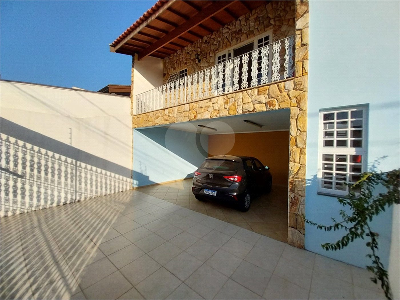 Sobrado à venda com 5 quartos, sendo 1 suíte,  em Terra Nobre, Louveira, SP