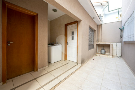 Sobrado à venda com 3 quartos, sendo 2 suítes,  em Brooklin, São Paulo, SP
