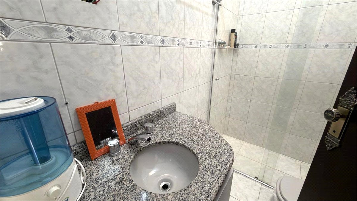 Sobrado à venda com 3 quartos, sendo 1 suíte, em Vila Darli, São Paulo, SP