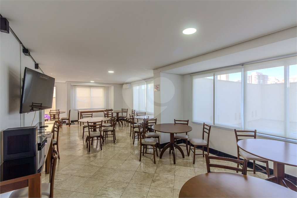 Apartamento à venda com 3 suítes em Vila Ipojuca, São Paulo, SP