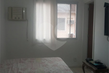 Casa à venda com 3 quartos, sendo 1 suíte, no condomínio Grand Family, Rio de Janeiro - RJ