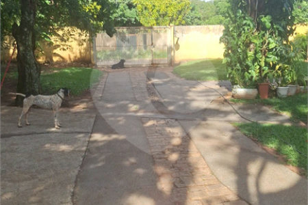 Chácara à venda com 3 quartos, sendo 1 suíte, em Chácara Flora Araraquara, Araraquara, SP