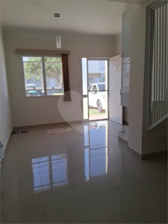 Casa à venda com 3 quartos, sendo 1 suíte, no condomínio Verdana, Jundiaí - SP