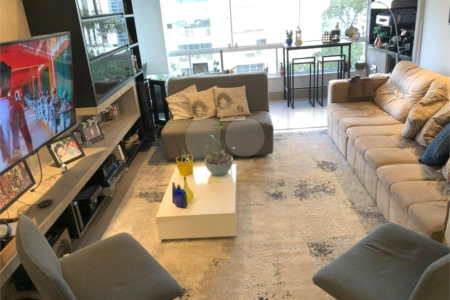 Apartamento à venda com 3 suítes em Vila Andrade, São Paulo, SP