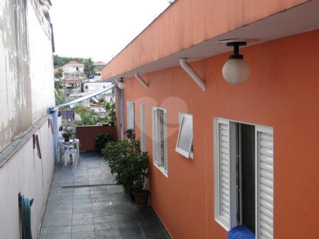 Casa Térrea à venda com 3 quartos, sendo 1 suíte,  em Parque Peruche, São Paulo, SP