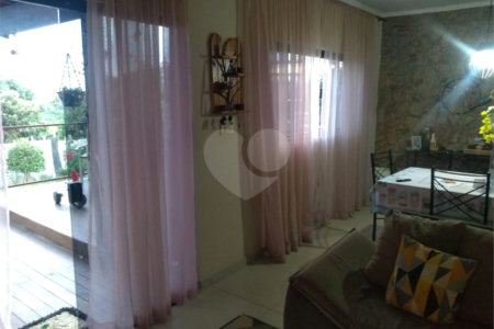 Casa à venda com 2 quartos, sendo 1 suíte,  em Jardim São Matheus, Votorantim, SP