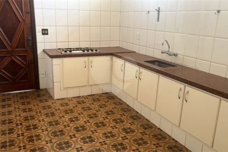 Casa à venda com 3 quartos, sendo 1 suíte, em Vila Progresso, Araraquara, SP