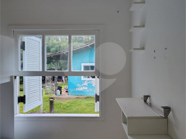 Casa à venda com 3 quartos, sendo 1 suíte,  em Roseira, Mairiporã, SP