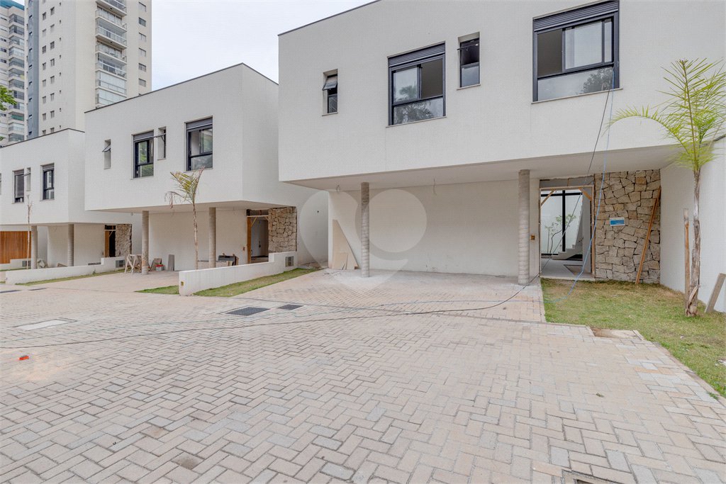 Casa à venda com 4 suítes no condomínio Ocean Village, São Paulo - SP