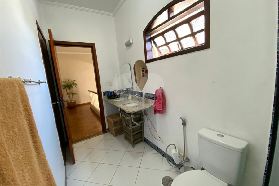 Sobrado à venda com 4 quartos, sendo 2 suítes, em Vila Maria, São Paulo, SP