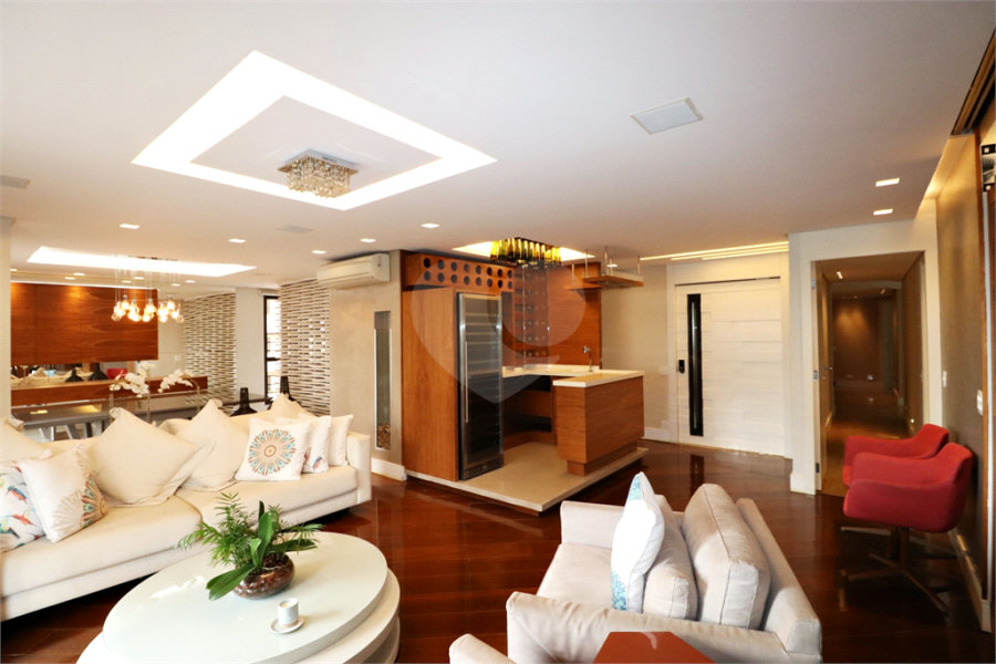 Apartamento à venda com 5 quartos, sendo 2 suítes, em Santana, São Paulo, SP