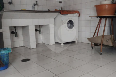 Sobrado à venda com 2 quartos em Campo Belo, São Paulo, SP