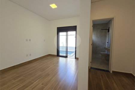 Casa à venda com 3 suítes no condomínio Helena Maria, Sorocaba - SP