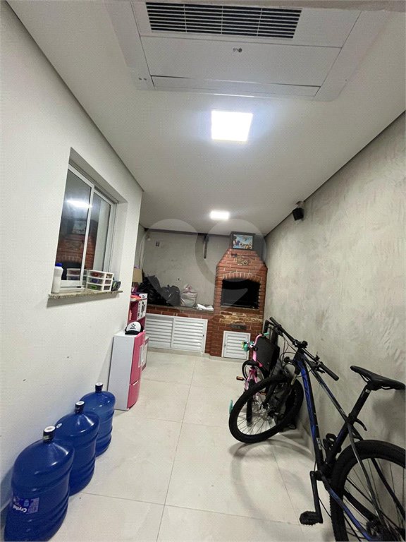 Casa à venda com 3 quartos, sendo 1 suíte, no condomínio Vila das Cores, São Paulo - SP