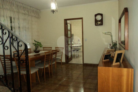 Casa à venda com 3 quartos, sendo 1 suíte, em Jardim Cláudia, São Paulo, SP