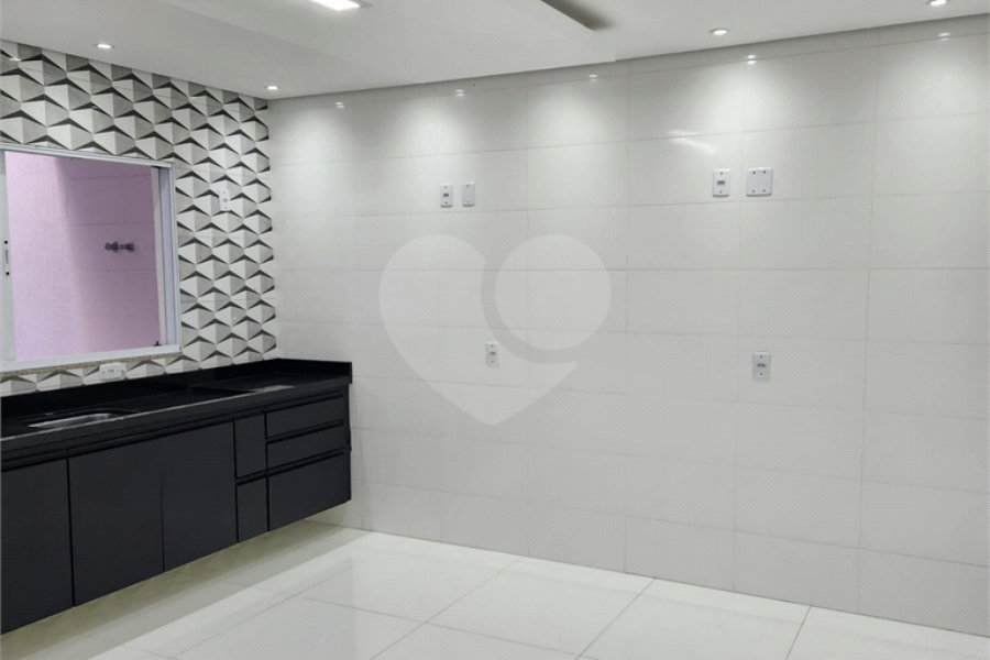 Sobrado à venda com 3 quartos, sendo 1 suíte,  em Vila Pereira Barreto, São Paulo, SP