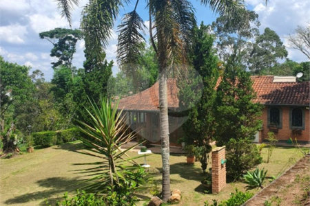 Sítio à venda com 6 quartos, sendo 5 suítes,  em Curral, Ibiúna, SP