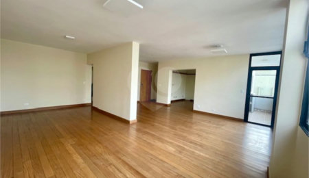 Apartamento à venda ou para alugar com 3 quartos, sendo 1 suíte,  em Itaim Bibi, São Paulo, SP