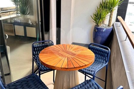 Apartamento à venda com 3 suítes em Jurerê, Florianópolis, SC